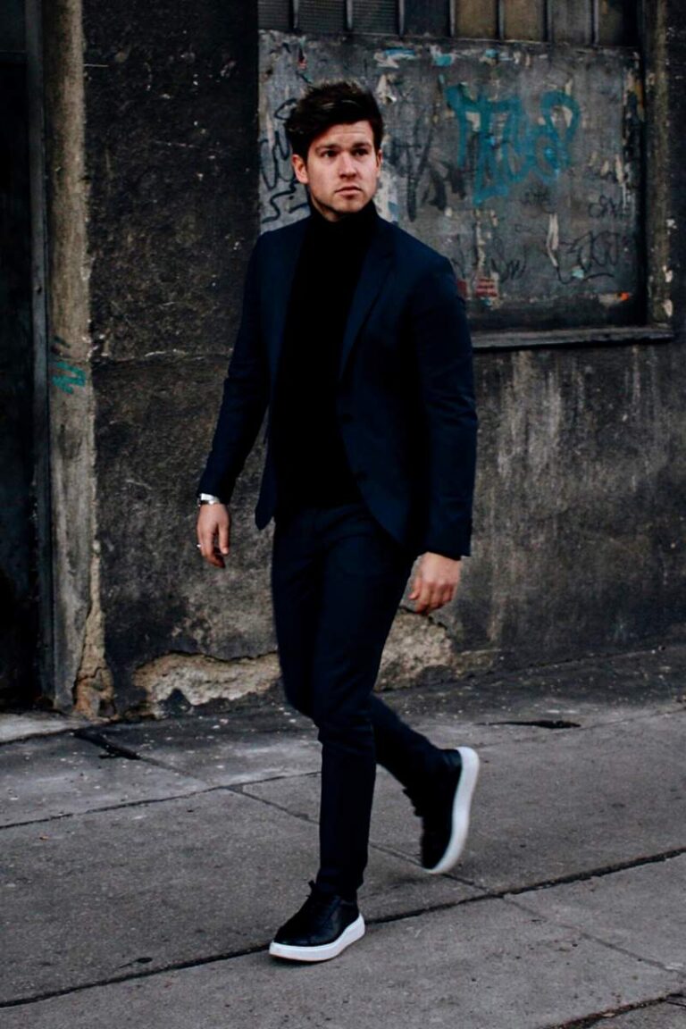 Cómo combinar zapatillas negras +18 outfits para hombre (2024)