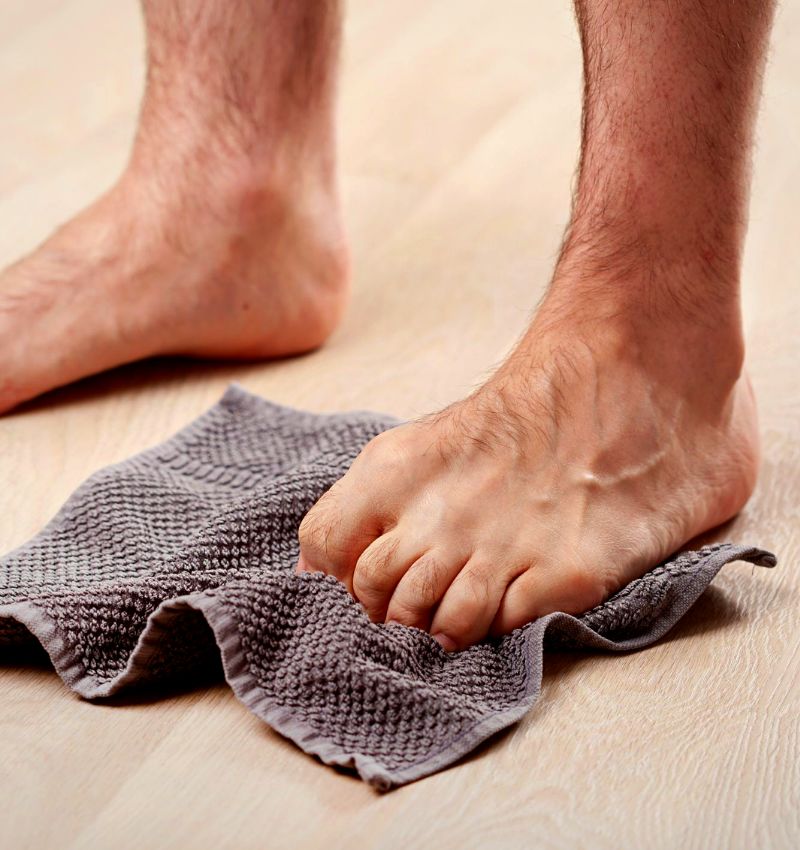 ejercicios pies prevenir juanetes