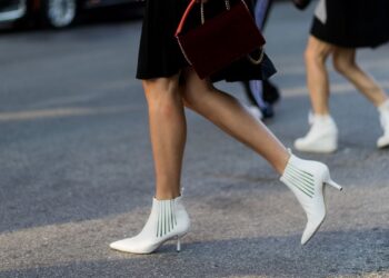 ¿Qué colores de zapatos combinan con todo?