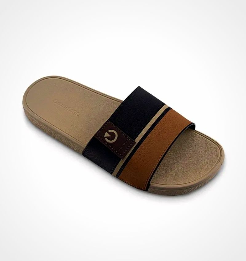 Sandalias casuales slider en tonos marrones