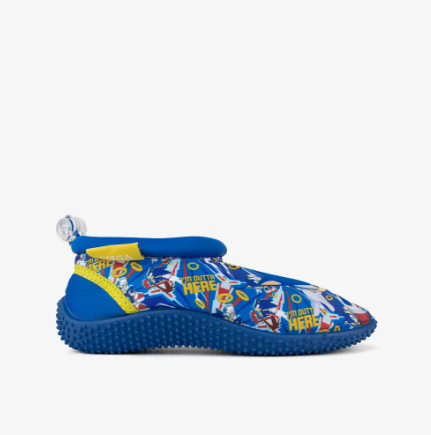 Aquashoes: Niños con estilo en la playa y piscina
