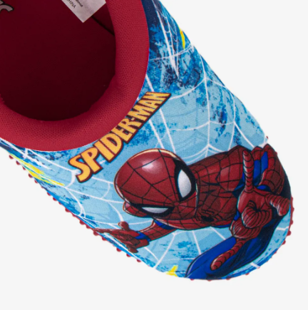 Aquashoes: Niños con estilo en la playa y piscina