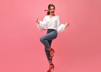 Cómo caminar con taco aguja sin perder el equilibrio